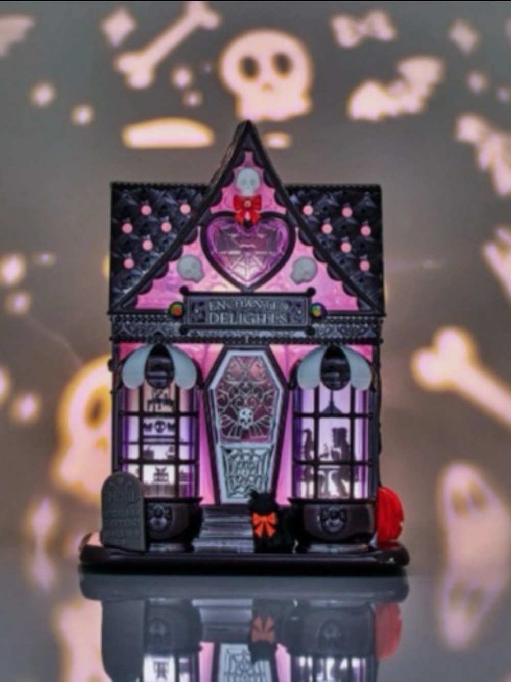Bath and Body Works Halloween Enchanted Delights Sweet Shop Wallflower Plug